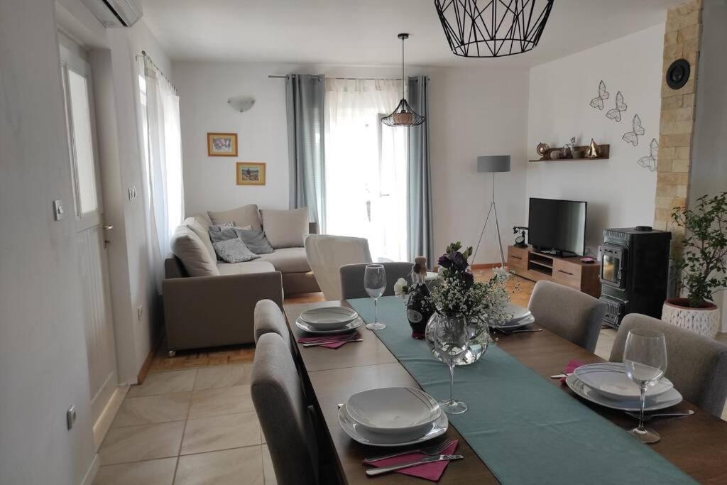 Kuca Za Odmor M&J Villa Benkovac Dış mekan fotoğraf
