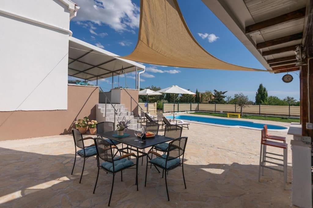 Kuca Za Odmor M&J Villa Benkovac Dış mekan fotoğraf