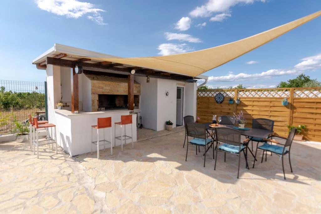 Kuca Za Odmor M&J Villa Benkovac Dış mekan fotoğraf